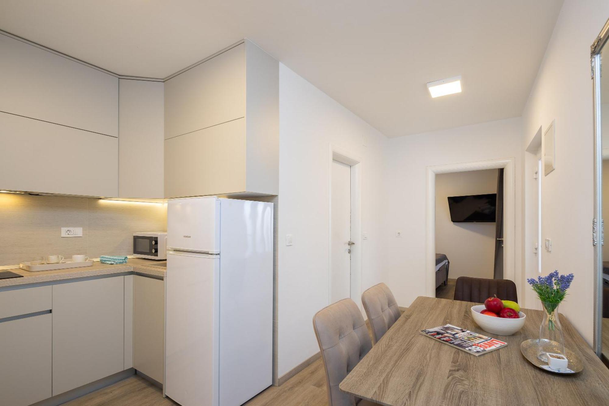 Adria Mare Apartment Makarska